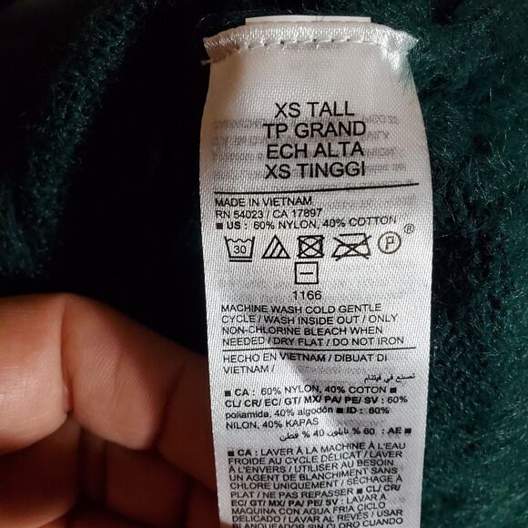 Old Navy Eyelash Party  Sweater Size XS Tall NWT - Picture 6 of 9